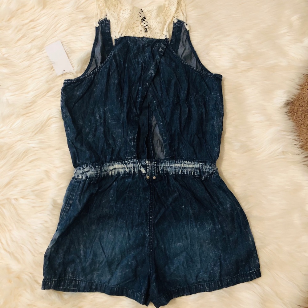 Jessica Simpson crochet romper - Picture 6 of 8